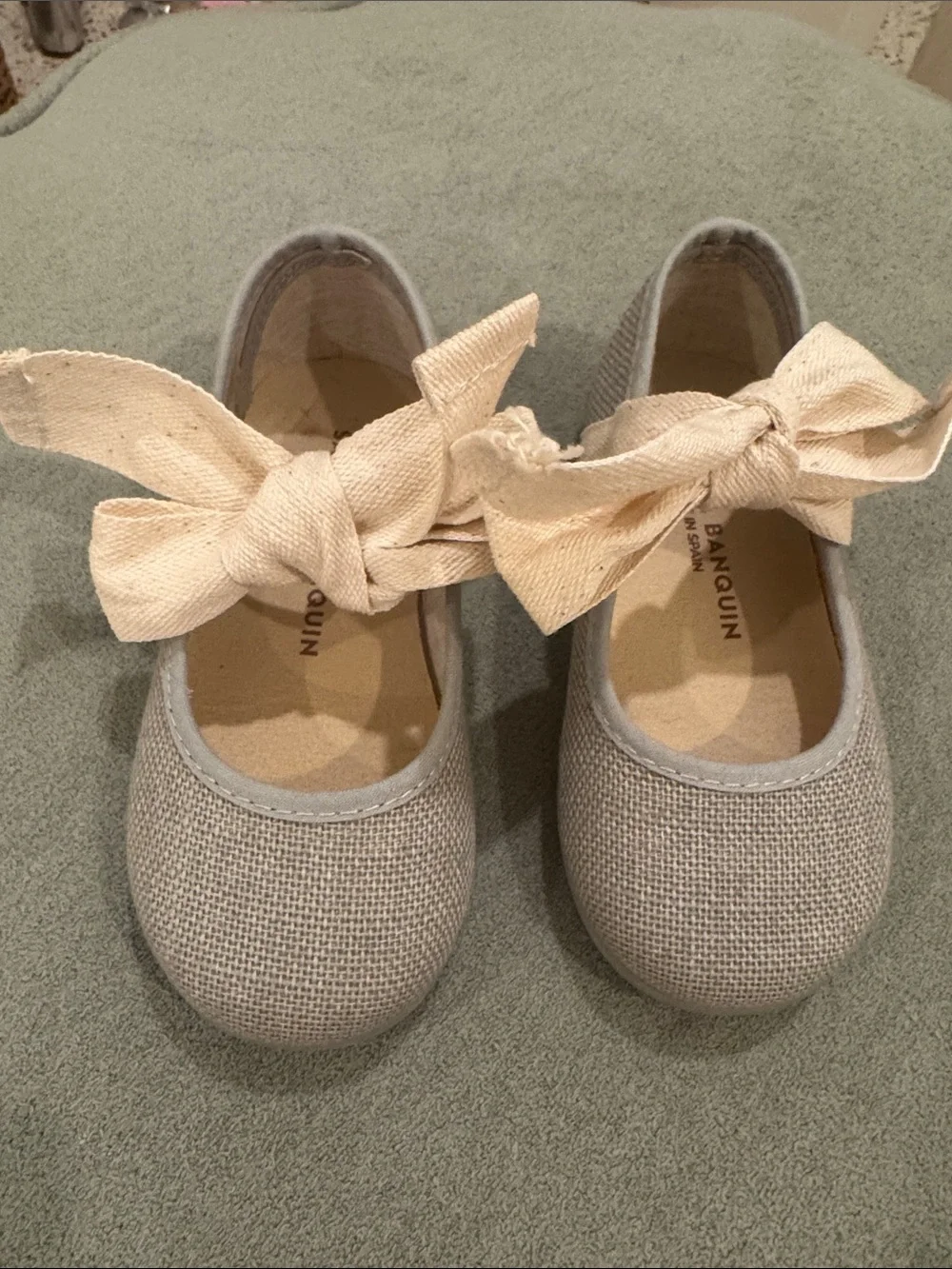 Kids Dress Ballet Flats with Cream Bow - Light Gray